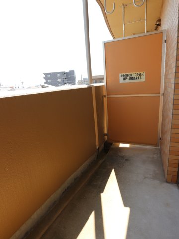 バルコニー　※別のお部屋の写真となります。