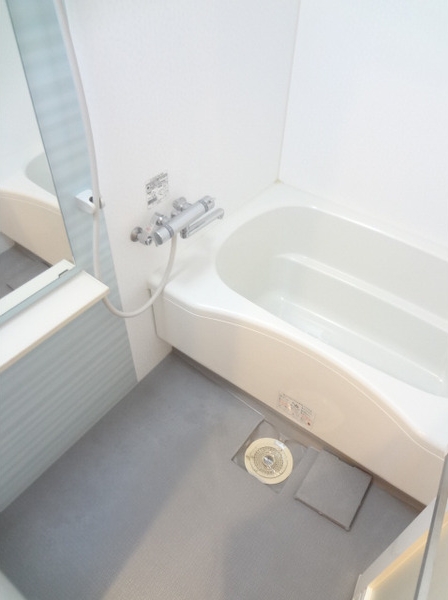バス・シャワールーム　日々の疲れを癒すお風呂です♪