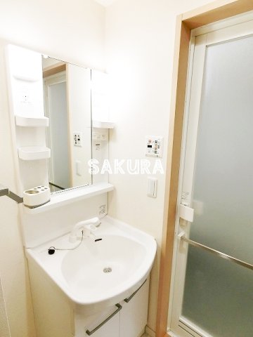 洗面設備　忙しい朝には欠かせない洗面所です♪