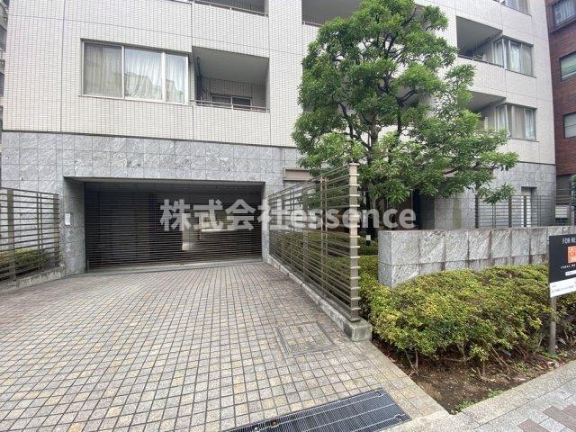 駐車場　弊社ではオンライン対応・現地対応可能です♪