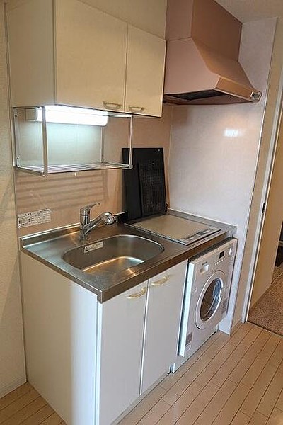 キッチン　※別部屋参考写真