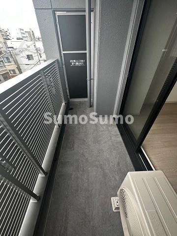 バルコニー　陽当たり良好なバルコニーです