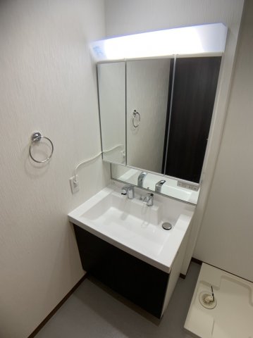 洗面設備　別部屋写真・現状優先