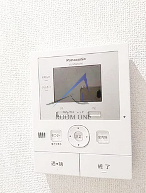 セキュリティ　モニター付きインターホンです。