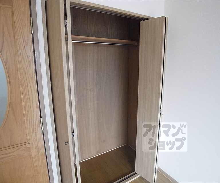 収納　洋室収納