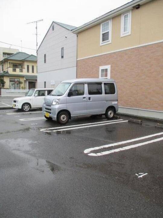 駐車場　駐車場