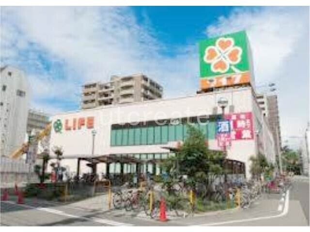 スーパー　ライフ靱店（スーパー）まで137m