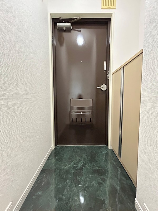 玄関　参考写真
