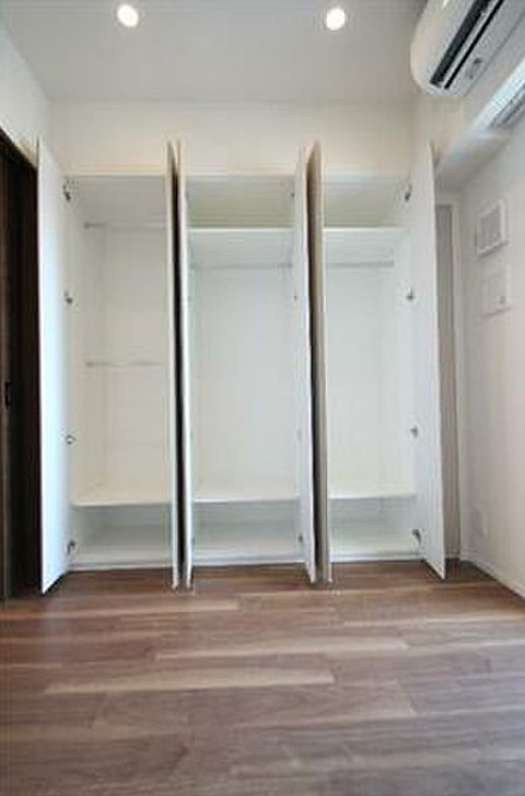 収納　【ペットと暮らせる好立地人気物件！】南東向き明るいお部屋♪