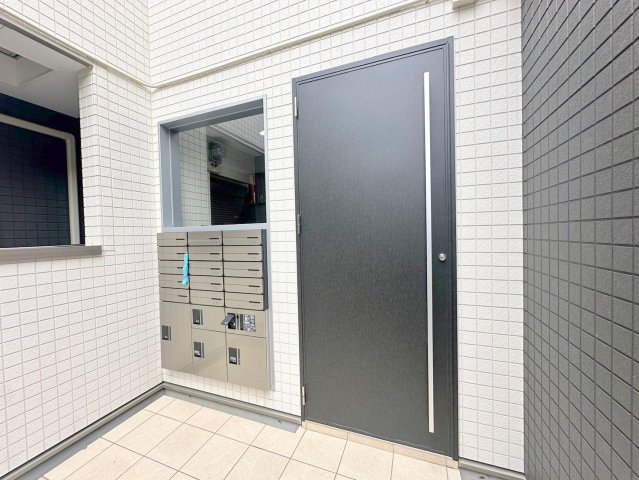 エントランス　綺麗なエントランスです。