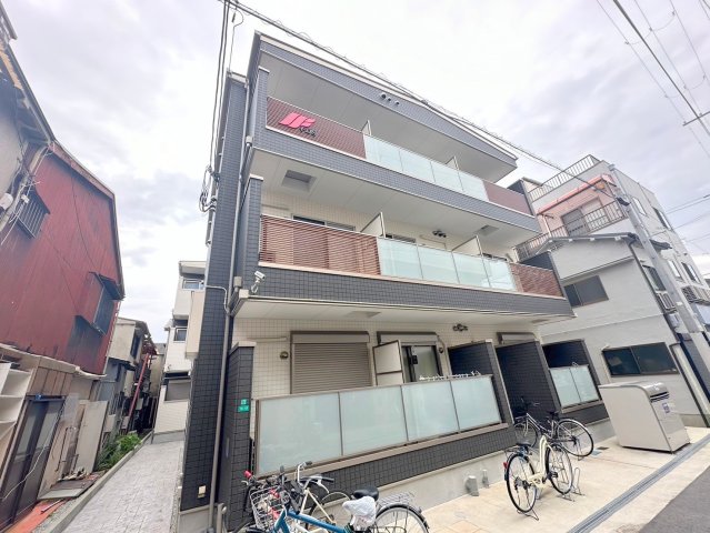 建物外観　綺麗な外観の素敵なお部屋があなたを待っています。
