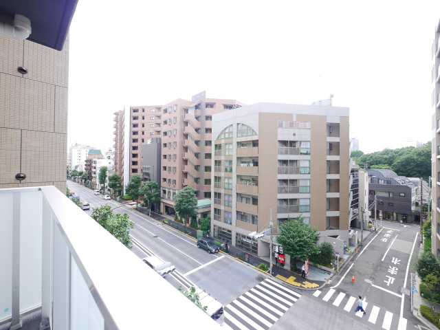 眺望　GENOVIA四谷三丁目greenveil