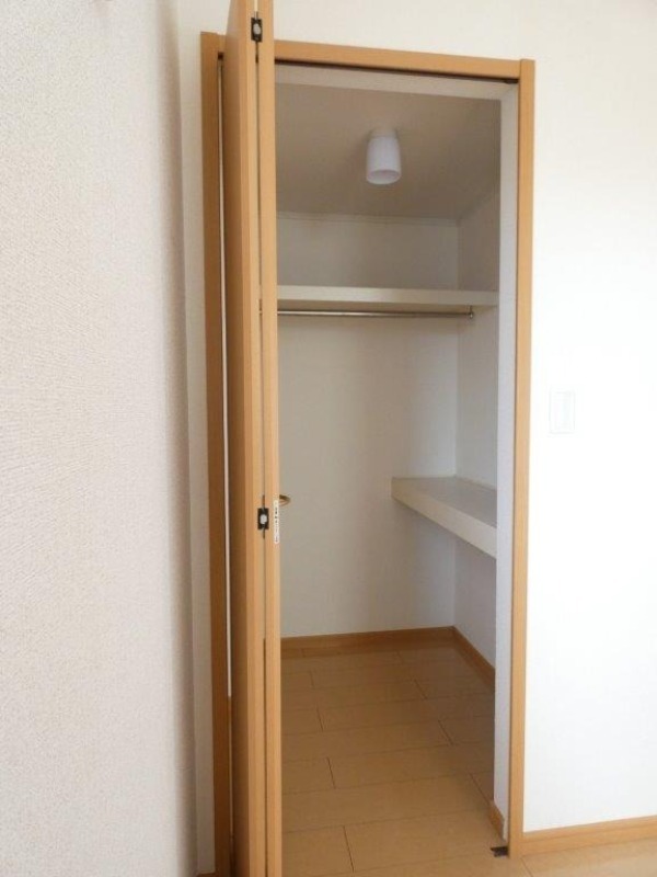 収納　図面と現状に相違がある場合には現状を優先