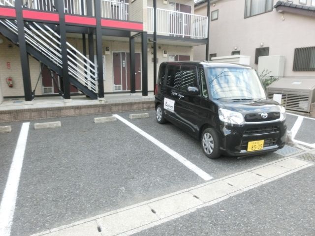 駐車場　敷地内の駐車場です