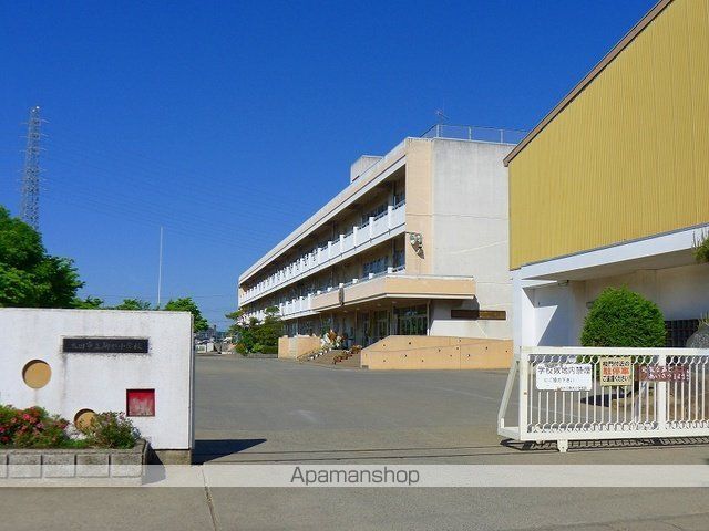 小学校　太田市立駒形小学校（小学校）まで450m