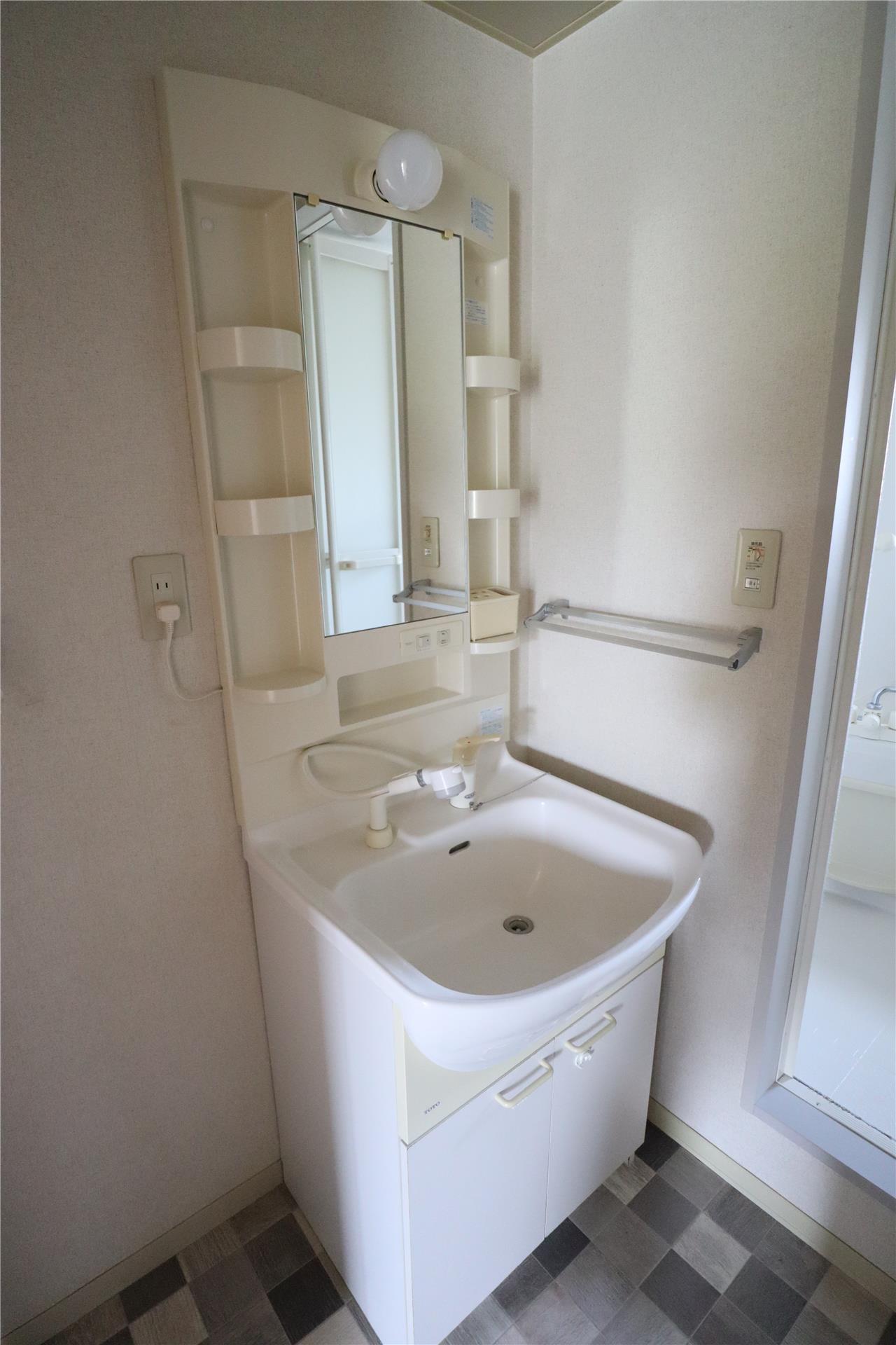 洗面設備　同タイプ別部屋の画像です。