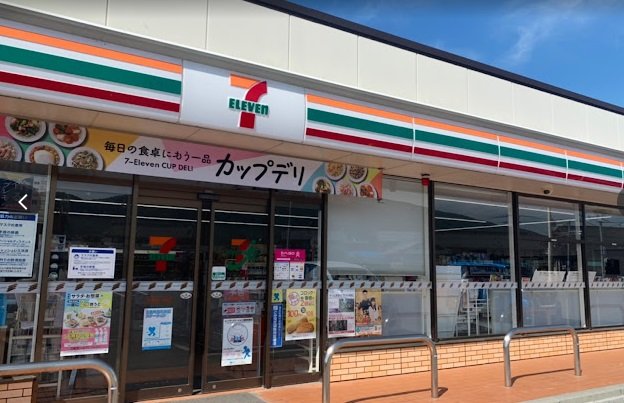 コンビニ　セブン－イレブン　米原野一色店（コンビニ）まで1300m