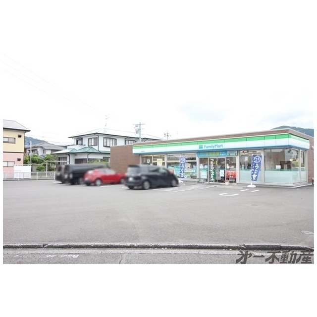 コンビニ　ファミリーマート静岡長田店（コンビニ）まで210m