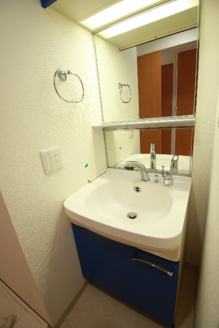 洗面設備　※他の号室の参考写真です※