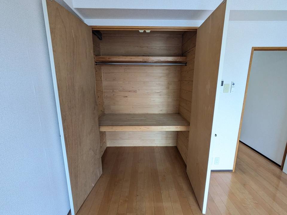 収納　クローゼット