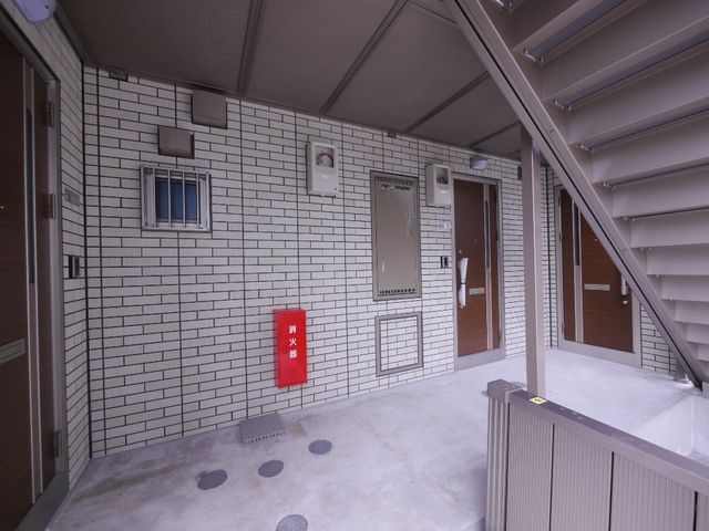 エントランス　★玄関前のスペースです★