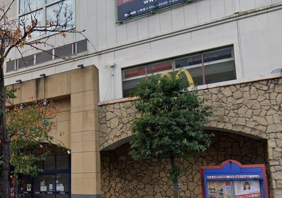 飲食店　マクドナルド（飲食店）まで82m