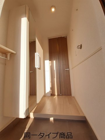 玄関　ゆったりとした玄関です