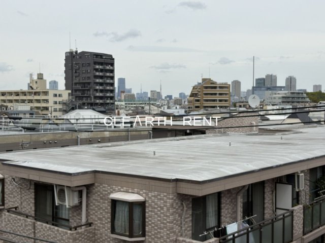 眺望　東京タワーとスカイツリーが両方見えるお部屋！