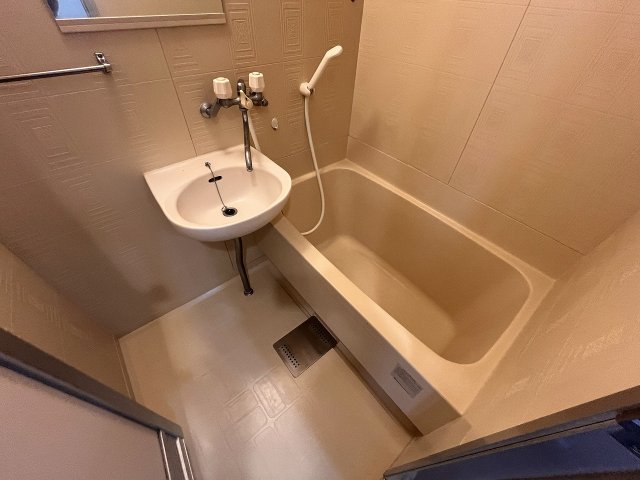 バス・シャワールーム　日々の暮らしに欠かせないお風呂です