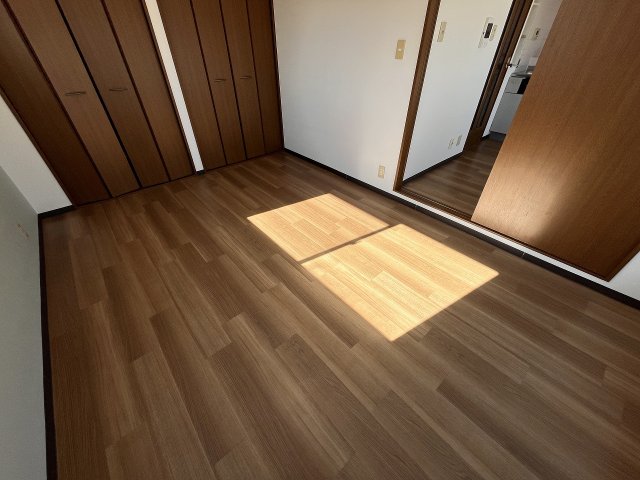 その他部屋・スペース　落ち着いて過ごせるお部屋なので、寝室にいかがでしょうか