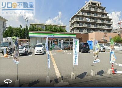 コンビニ　ファミリーマート　伊丹緑ヶ丘店（コンビニ）まで1105m