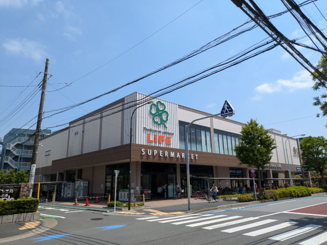 スーパー　ライフ本一色店（スーパー）まで300m
