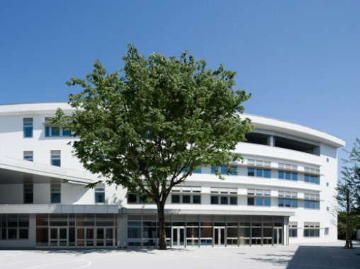 小学校　東京国際フランス学園（小学校）まで525m