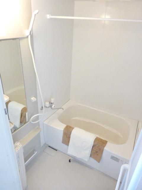 バス・シャワールーム　モデルルーム設置の部屋写真です