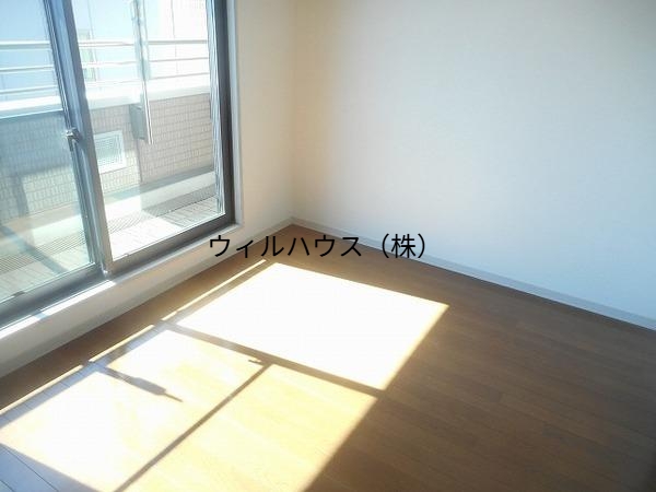 その他部屋・スペース　明るい洋室！