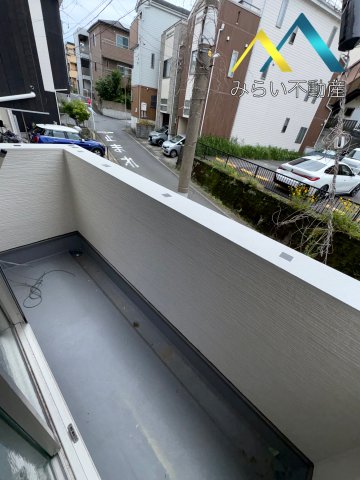 バルコニー　自社撮影写真　建築中