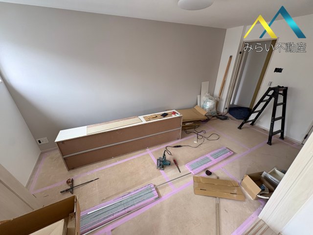 居室・リビング　自社撮影写真　建築中