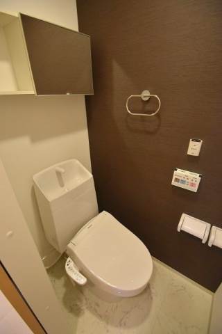 トイレ　ウォシュレット完備