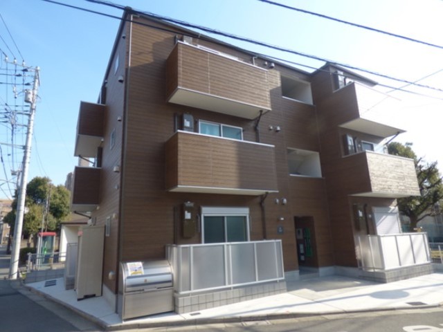 建物外観　２０１９年築