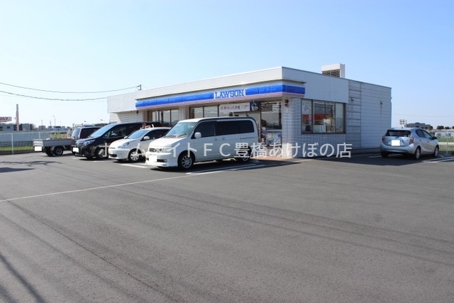 コンビニ　ローソン豊川市田町河尻店（コンビニ）まで197m