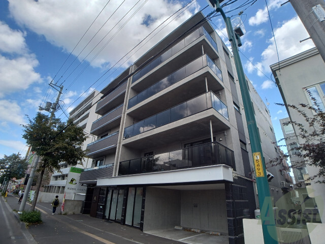建物外観　札幌市東区北二十三条東１６丁目「アルファスクエア元町」
