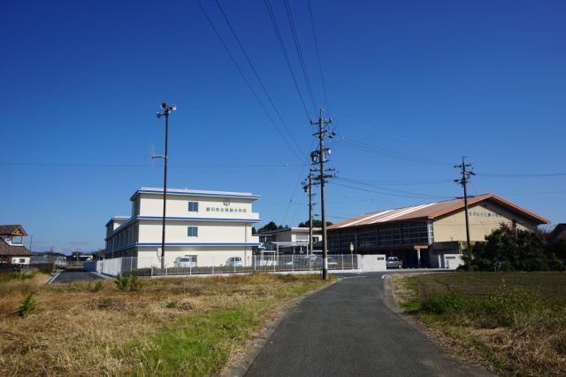 小学校　豊川市立東部小学校（小学校）まで1047m