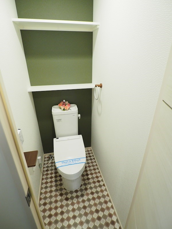 トイレ　ウォシュレット付きのトイレです。