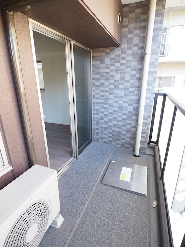 バルコニー　日当たり良好