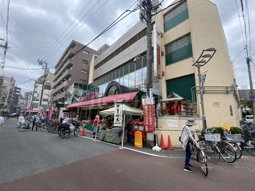 スーパー　コモディイイダ滝野川店（スーパー）まで120m