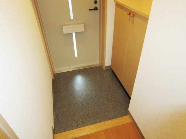 玄関　別号室の参考写真です。