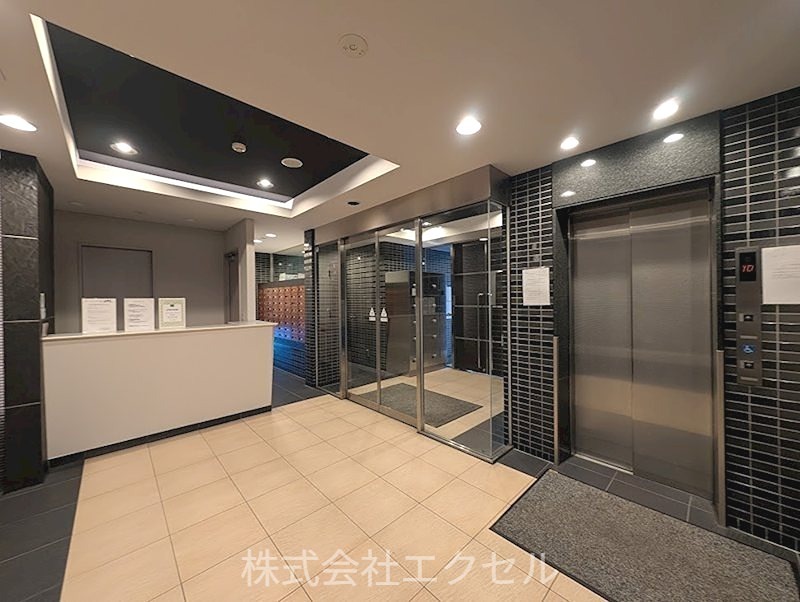 エントランス　オートロック完備の綺麗なエントランス♪