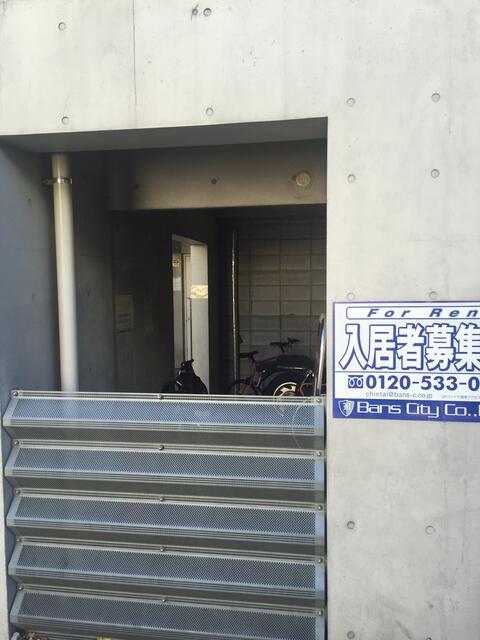 エントランス　?