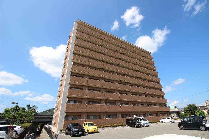 建物外観　ペスカフィオーレ　建物外観
