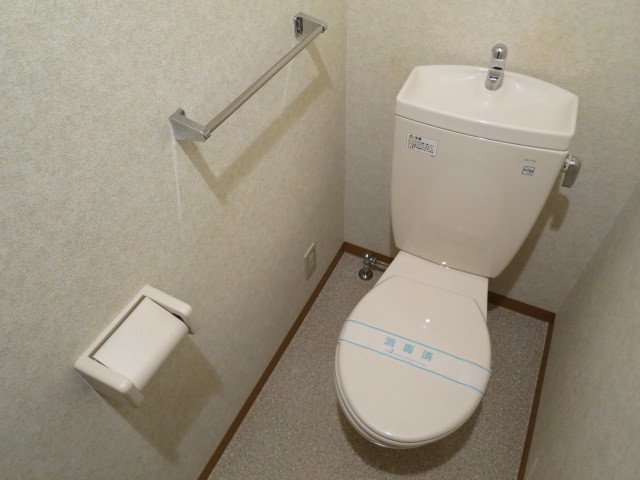 トイレ　★参考写真★同タイプの室内写真です。